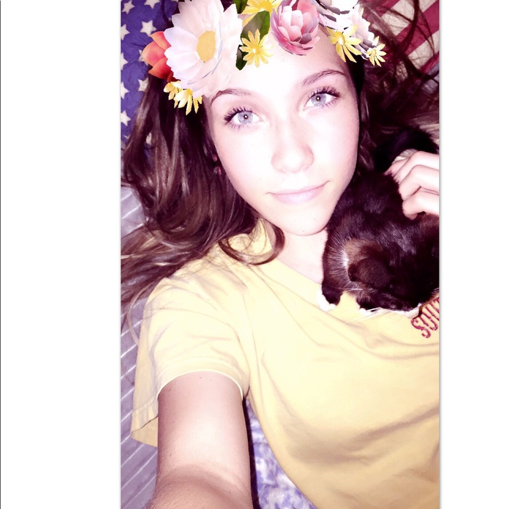 Meet your Posher, Arielle