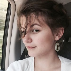 Meet your Posher, Taya