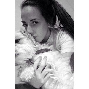 Meet your Posher, Carrissa