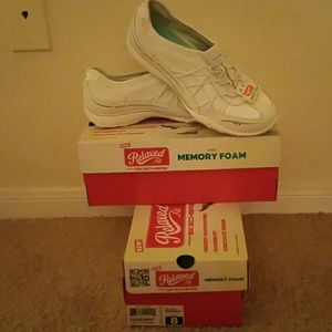 Sketchers Relaxed Fit. PERFECT FOR NURSES ETC.