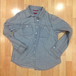 Light denim chambray button-up