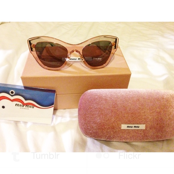 🚫 SOLD 🚫 Miu Miu Two-Tone Cateye Sunglasses - Picture 4 of 4