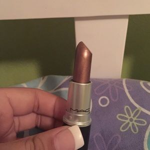 Mac Lipstick- Frost Chintz