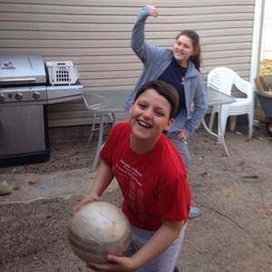 Meet your Posher, Yllza