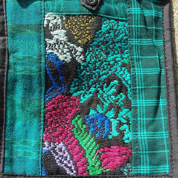 GWaC Guatemalan Embroidered Pouch - Teal - Picture 2 of 3
