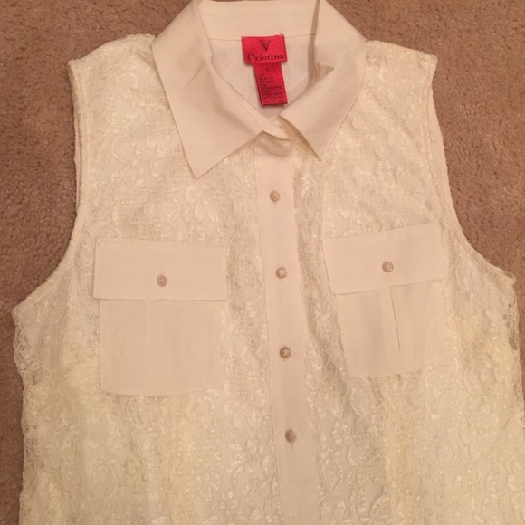Sleeveless lace dress