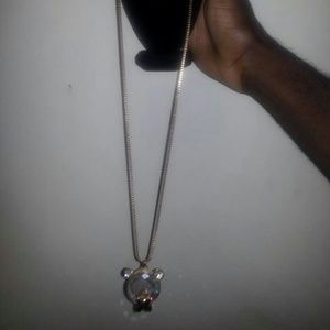 20"white gold teddy near necklace