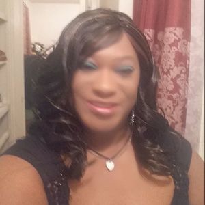 Meet your Posher, Deborah