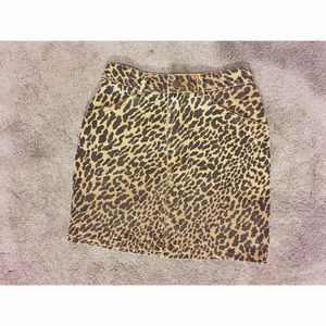 Vintage Leopard Print Guess Skirt