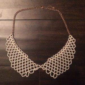 Adorable pearl collar