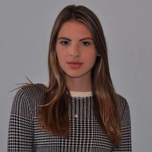 Meet your Posher, Olivia