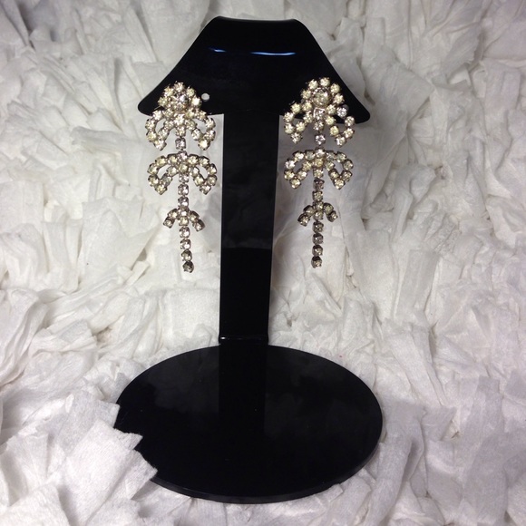 Vintage Rhinestone Dangling Clip-On Flower Earring