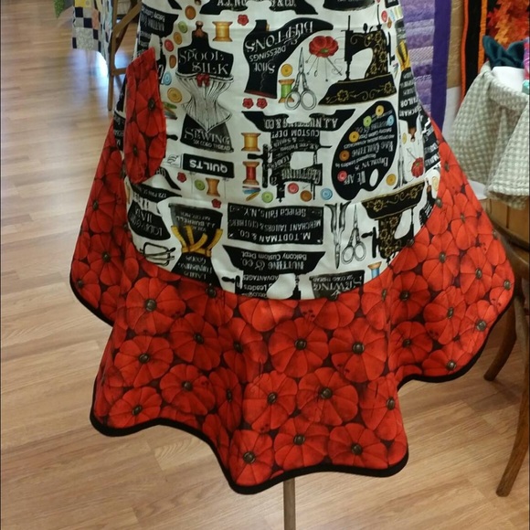 She who sews apron - Picture 1 of 2
