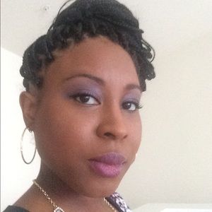 Meet your Posher, Jenelle