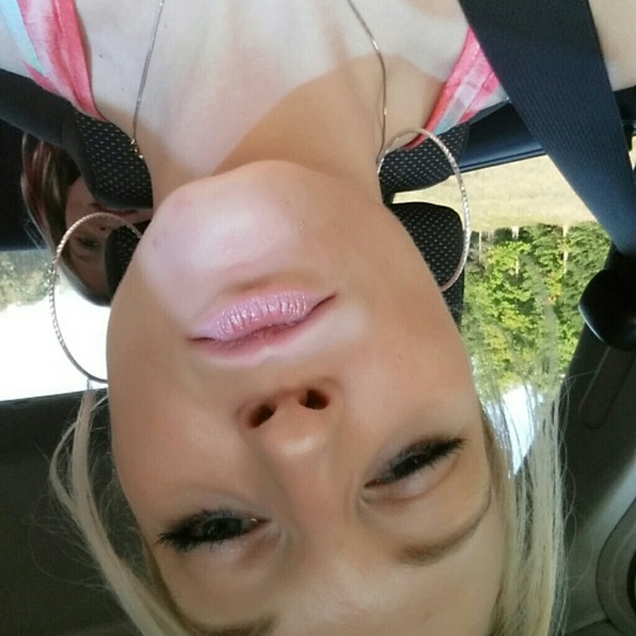 Meet your Posher, Angel