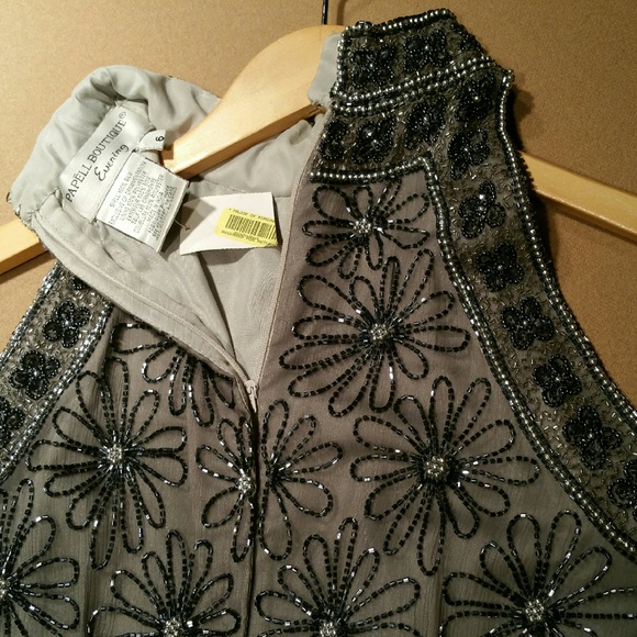 Papell Boutique formal gown, size 6, silk, NWT - Picture 4 of 4