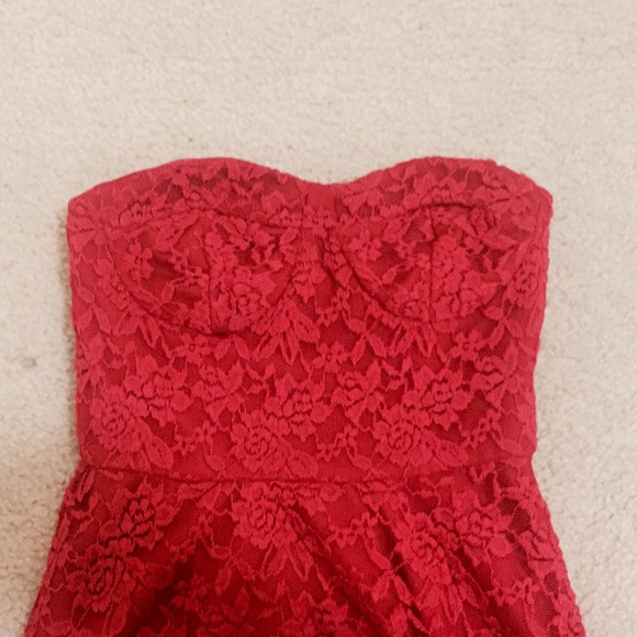 Strapless Lace Red Sweetheart Dress - Picture 5 of 5