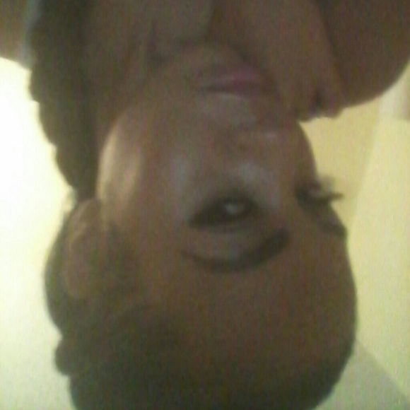 Meet your posher... - Picture 2 of 2