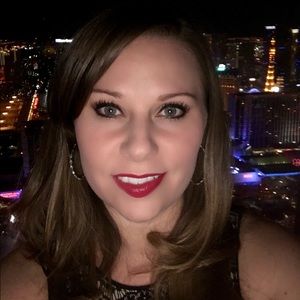 Meet your Posher, Candice