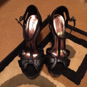 Qupid black heels
