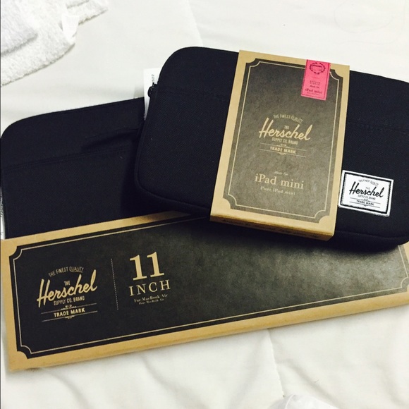 Herschel iPad mini sleeve