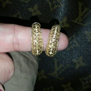 Gold hoops earrings