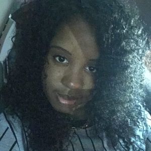 Meet your Posher, Danielle crystal