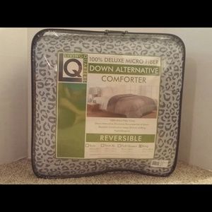 Reversible down comfortable-cheetah print