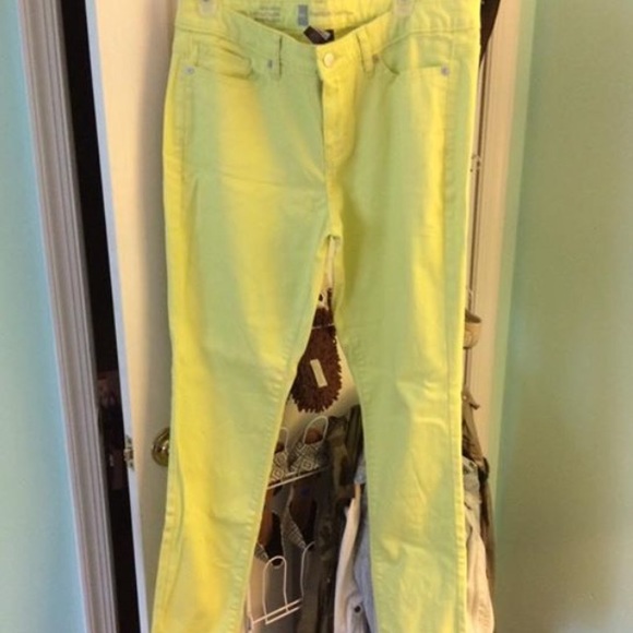 Bright green pants - Picture 1 of 1