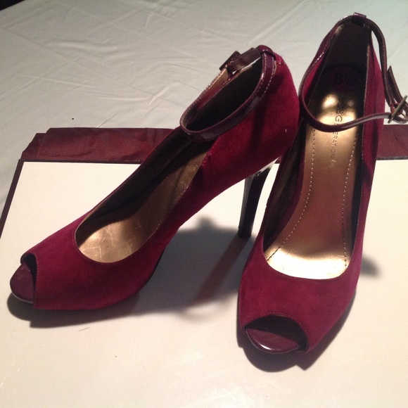 BCBG Ankle Strap Heel - Picture 2 of 4