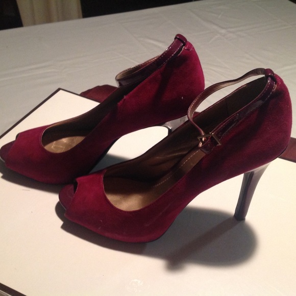BCBG Ankle Strap Heel - Picture 4 of 4