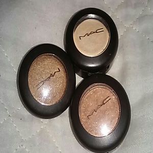 MAC COSMETICS BUNDLE