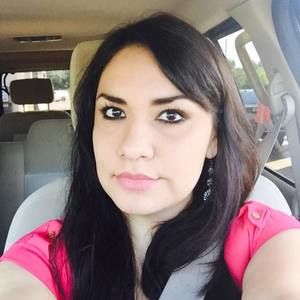 Meet your Posher, Alejandra