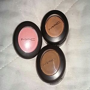 MAC COSMETICS BUNDLE