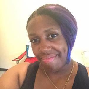 Meet your Posher, Denise