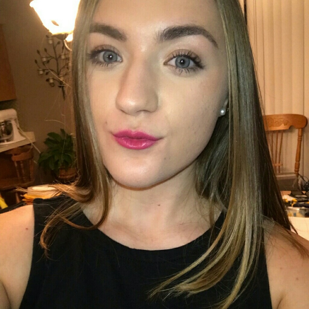 Meet your Posher, Riley - Picture 2 of 2