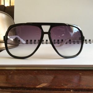 Gucci sunglasses