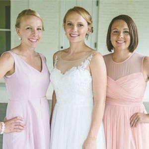 Meet your Posher, Lora