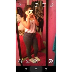 Meet your Posher, Adamaryss