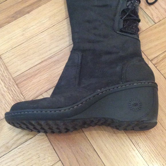 ⛄️⛄️❄️❄️UGG Winter Boots ❄️❄️⛄️⛄️ - Picture 3 of 4