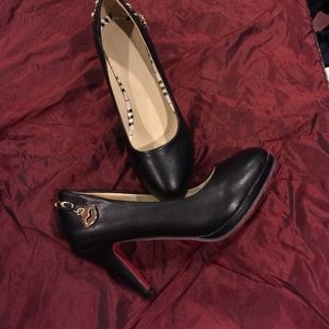 Burberry high heel shoe