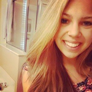 Meet your Posher, Abbey