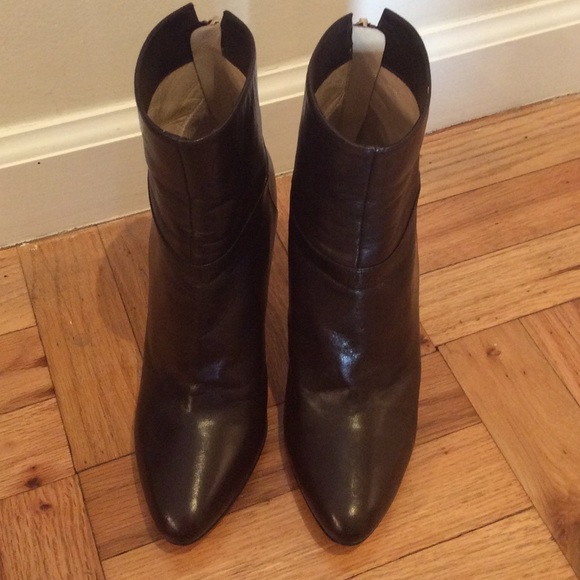NWOT Jimmy Choo 💯% Authentic Brown Booties💗💗