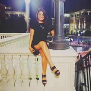 Meet your Posher, Monica