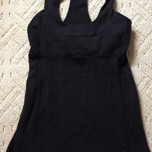 Lulu lemon scoop top size 4