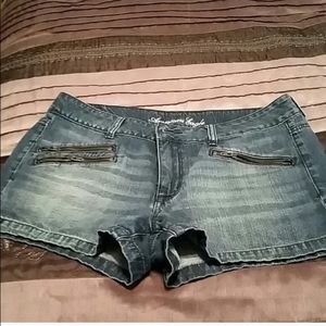 American Eagle Outfitters denim shorts Sz 12