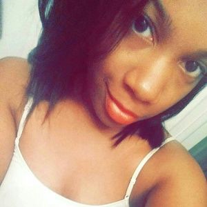 Meet your Posher, Shawna