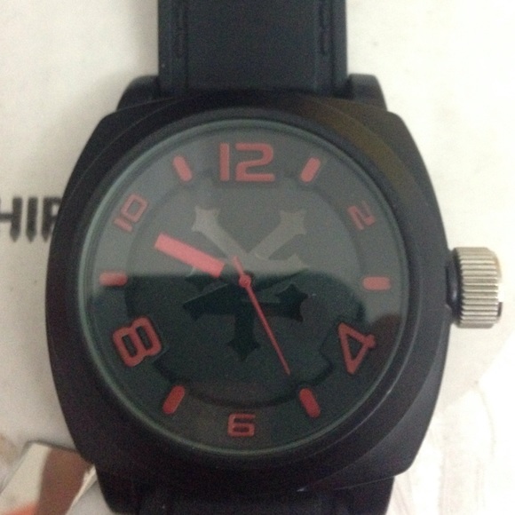 Snapback and zoo York watch bundle 👍!! - Picture 3 of 4