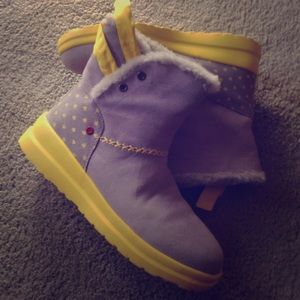 Cute winter/rain ugg boots