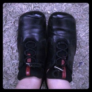 Authentic Prada sneakers/sporty shoes